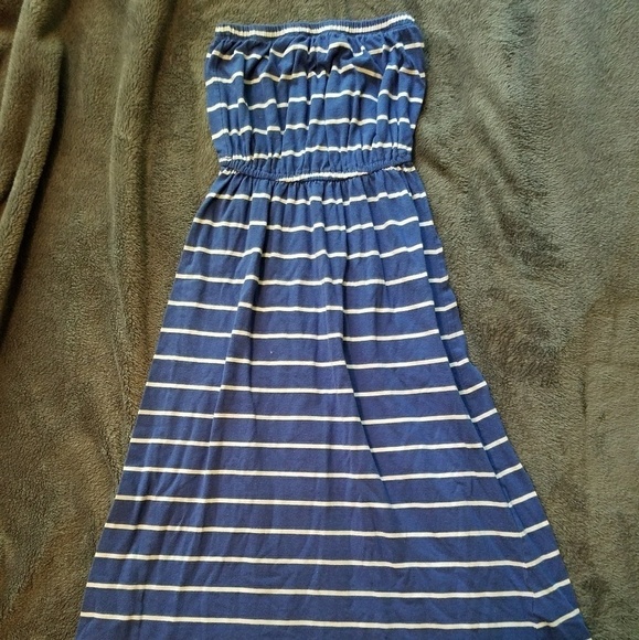 3 for $10 (on all items $10 or less in closet) Junior's Halter Dress - Picture 1 of 1